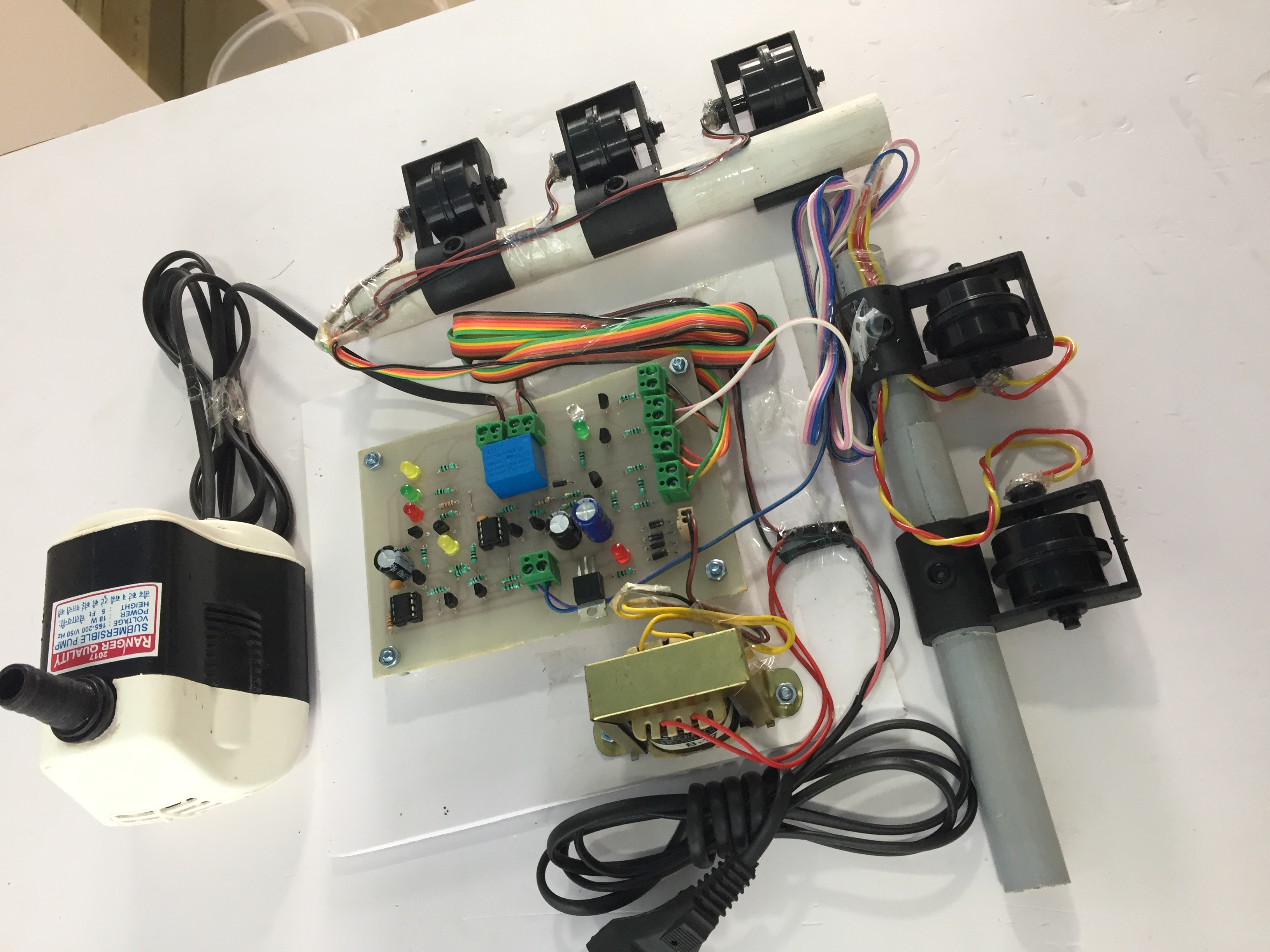 Water level motor controller using Timer 555 IC Electrosal