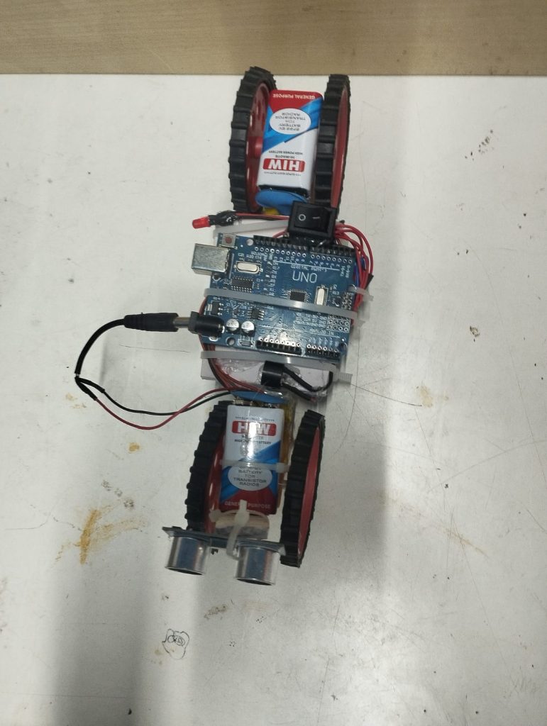 Obstacle avoidance robot using Arduino - Electrosal